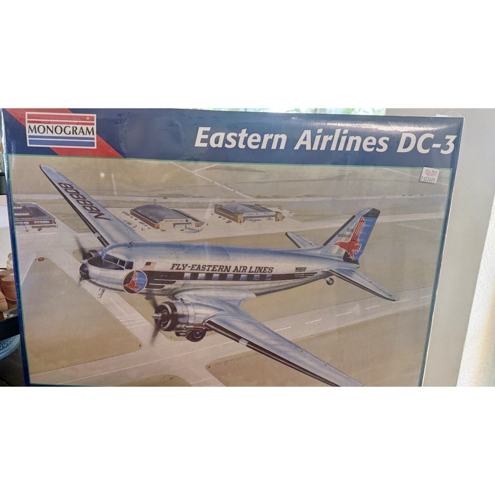 Monogram Eastern Airlines DC-3 1:48 Scale Plastic Model Kit 5610